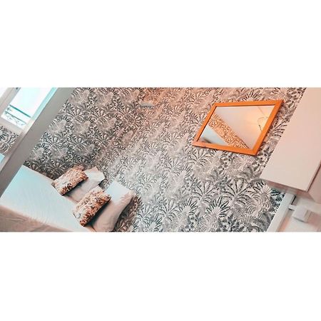 Location En Plein Coeur De Paris N°21 Apartment Екстериор снимка